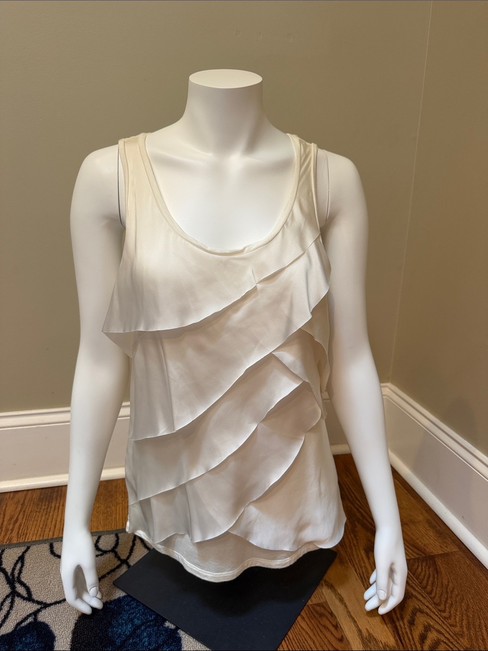 Ann Taylor Women's Cream Ruffle Tank Top size L